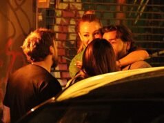 Olivia Attwood bacia e fa pace con Pete Wicks dopo aver condiviso un’accesa conversazione fuori dallo strip club Stringfellows durante una serata sfrenata per il 35esimo compleanno della star