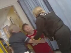 Il momento in cui l’insegnante “che ha aggredito e ucciso sessualmente il bambino che stava adottando” è crollato e si è lamentato “è colpa mia” dopo che gli era stato detto che il bambino non sarebbe sopravvissuto