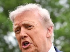 Trump si aspetta una proposta di pace dall’Iran STASERA mentre impone dure sanzioni ai principali fornitori che forniscono a Teheran droni e missili balistici