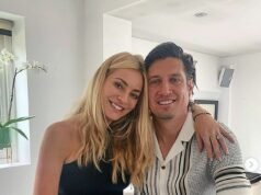 Vernon Kay e Tess Daly hanno brindato alla fine del loro matrimonio condividendo una bottiglia di champagne quando è stato rivelato che vivono ancora insieme nella villa del Buckinghamshire