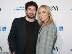 La star di American Pie Jason Biggs si separa dalla moglie Jenny Mollen dopo quasi 20 anni di matrimonio