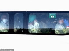 Benvenuti nella quarantena dell’hantavirus: sei persone, tra cui un britannico, arrivano in una remota struttura australiana dove saranno tenute in isolamento per almeno tre settimane