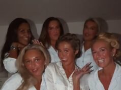 Venezuela Fury, 16 anni, posa in pigiama di “Mrs Price” con i bigodini prima di sedersi sulla sedia del trucco mentre si unisce a mamma Paris e alle damigelle d’onore nel dare il via ai preparativi del matrimonio alle 4 del mattino