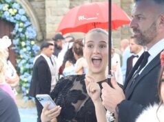 Molly-Mae Hague, incinta, si allontana rapidamente dai festeggiamenti del matrimonio di Venezuela Fury mentre lei e la damigella d’onore Bambi, 3 anni, tornano a casa con un jet privato da £ 15.000 al giorno – dopo aver partecipato alle nozze senza Tommy