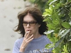 Lara Flynn Boyle, che ha recitato in The Practice e ha frequentato Jack Nicholson, fa una rara gita a Los Angeles… vedetela ora a 56 anni!
