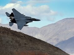 Il disastro della guerra di Trump: 42 aerei statunitensi persi o danneggiati mentre FRIENDLY FIRE spazza via aerei da combattimento per un valore di 300 milioni di dollari