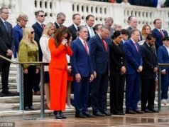 Il vertice di Camp David di Trump gettato nel caos dalla “pioggia” mentre il governo si affretta per i colloqui sulla crisi – con l’agghiacciante decisione dell’Iran incombente