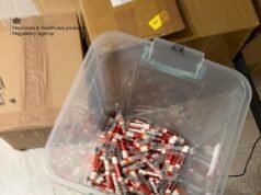 Tenuta di campagna smascherata come un’enorme fabbrica di farmaci dimagranti: due uomini, 29 anni, vengono arrestati dopo il più grande sequestro di colpi illegali mai avvenuto nel Regno Unito