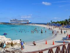 Un passeggero di una crociera americano muore per annegamento mentre si trova in un famoso punto caldo dell’isola