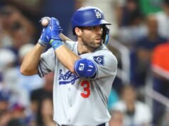 Il ritiro di Chris Taylor dura un giorno quando l’ex stella dei Dodgers cambia idea
