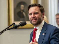 JD Vance tiene una tavola rotonda sulla lotta antifrode