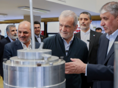 Il leader iraniano aveva una fatwa contro il nucleare finché Trump non ha fatto saltare in aria la situazione, ma l’uranio arricchito è ancora attivo