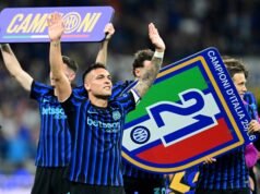 Fuochi d’artificio a Milano mentre l’Inter conquista il titolo di Serie A vincendo 2-0 sul Parma