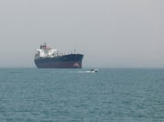I prezzi del petrolio scendono tra segnali contrastanti sull’accordo di pace tra Stati Uniti e Iran