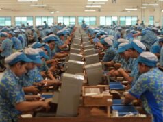 La minaccia di licenziamenti di massa tormenta i lavoratori dell’industria a seguito del discorso sulla legalizzazione delle sigarette illegali