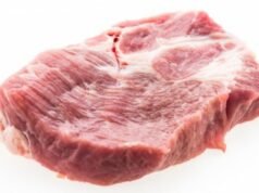 Infastidito dal fatto che il suo contratto di lavoro non fosse stato prorogato, quest’uomo ha inviato pacchi di carne di maiale a 7 moschee