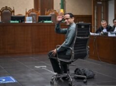 Nadiem Makarim dice senza mezzi termini che gli piace pagare gli stipendi dei suoi subordinati