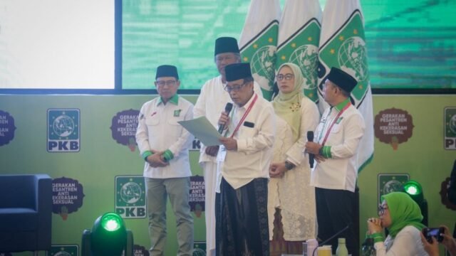 6a0bd6b69a5aa-pkb-menggandeng-kemenag-polri-hingga-pesantren-teken-komitmen-anti-kekerasan-seksual-di-ponpes_gemini_1265_711.jpg