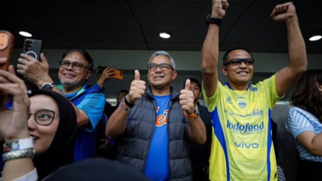 6a117aa6a7ce5-wali-kota-bandung-muhammad-farhan_gemini_1265_711.jpg
