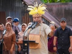 Messaggio del governatore della Papua ai residenti di North Biak: piantate molte noci di cocco