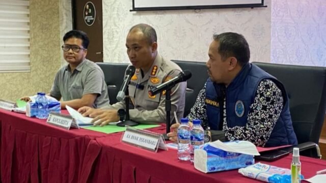 6a1623e7d29c0-kapolresta-pekanbaru-kombes-pol-muharman-artha-didampingi-kepala-bnn-pekanbaru-kombes-pol-wawan_gemini_1265_711.jpg