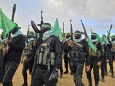 Hamas deve disarmarsi, non “scomparire” da Gaza: Mladenov del Board of Peace