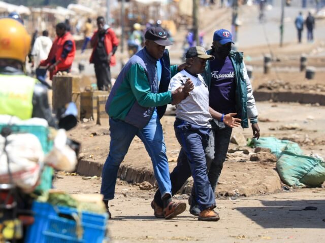 AA-20260519-41432286-41432275-KENYADA_AKARYAKIT_FIYATLARINA_KARSI_PROTESTOYA_POLIS_MUDAHALE_ETTI-1-1779262220.jpg