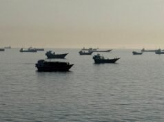 L’esercito americano lancia attacchi nel sud dell’Iran durante i colloqui in Qatar