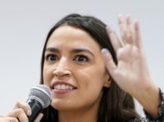 Marlow AOC usa la falsa voce del predicatore, ma non dice assolutamente nulla