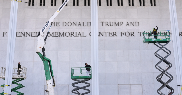 AP25365591271829-640x335.png