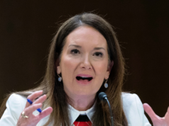 Brooke Rollins, segretaria dell’USDA, afferma che 14.000 persone su SNAP guidavano veicoli di lusso: “Tutto questo finisce adesso”