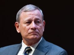 John Roberts difende la Corte Suprema dopo una grave fuga di notizie, sentenze
