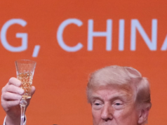 Trump e Xi brindano alle relazioni USA-Cina allo storico banchetto di Pechino
