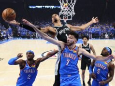 Wembanyama segna 41 punti mentre gli Spurs sconvolgono i Thunder nel thriller di Gara 1