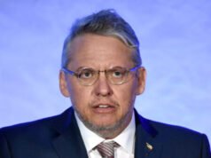 Il disastro climatico Adam McKay prende in giro i residenti di Los Angeles che pensavano che l’incendio di Palisades fosse stato appiccato da un piromane – dopo che un sospetto di estrema sinistra era stato accusato di incendio doloso