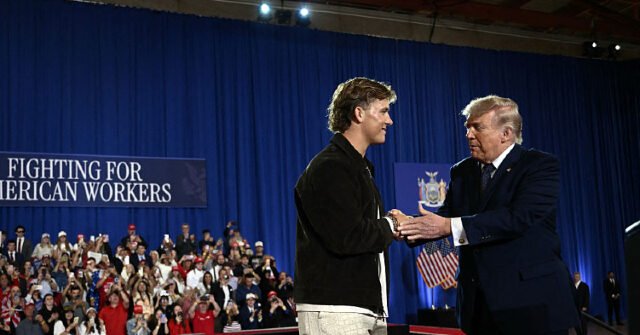 Brendan-SMIALOWSKI-_-AFP-via-Getty-Images-1-640x335.jpg