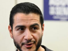 Il candidato dem al Senato dell’MI non ha la licenza medica nel Michigan, New York
