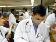 Il DHS riavvia la procedura di visto per i medici stranieri degli ospedali