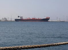 Blackout di massa delle petroliere scuote il Golfo in vista del trasferimento di petrolio di 1,35 milioni di barili durante i colloqui tra Stati Uniti e Iran: ferma