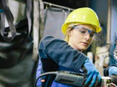 Gli ordini di fabbrica aumentano con l’aumento dell’intelligenza artificiale