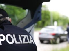 Diverse persone ferite mentre un uomo si lancia contro la folla a Modena, in Italia