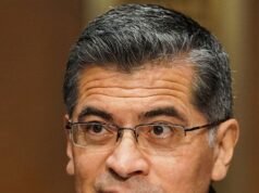 Becerra era “burocratico” all’HHS, incolpava “sempre” gli altri di migranti e frodi