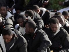 Mezzo milione di migranti in Libia in attesa di raggiungere l’Europa, avverte la Grecia
