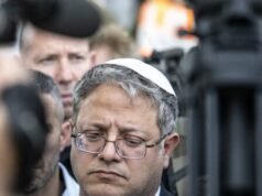 La Francia mette al bando il capo della sicurezza nazionale israeliana per il trattamento riservato agli attivisti della flottiglia di Gaza