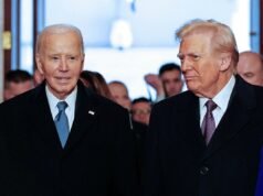 Trump chiama Joe Biden “politico corrotto” dopo aver fatto causa al Dipartimento di Giustizia per le registrazioni