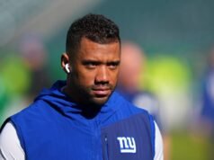Russell Wilson a un bivio: il futuro della NFL poco chiaro mentre emergono opportunità televisive