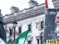 Un musulmano britannico su quattro ha un’opinione positiva della Guardia rivoluzionaria iraniana