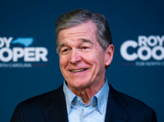 Roy Cooper prende 11 punti di vantaggio su Michael Whatley nella corsa al Senato della Carolina del Nord