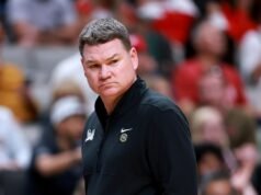 L’Arizona aggiunge un potenziale olandese di 6 piedi e 11 mentre Tommy Lloyd si basa sulla corsa delle Final Four