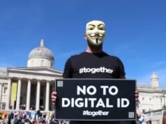 Nel mezzo delle turbolenze nel Regno Unito, la spinta per l’identità digitale e la sorveglianza dei cellulari continua